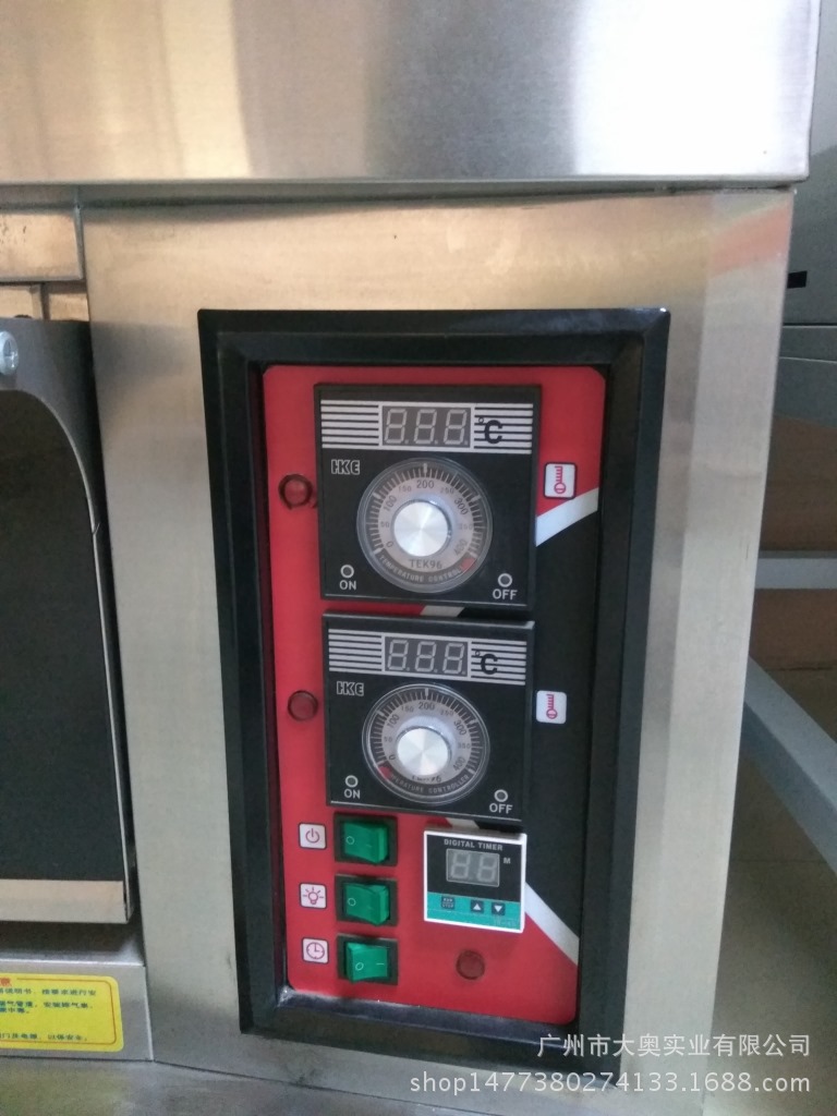 燃?xì)獾皳闄C(jī)烤箱面包機(jī)廣州市大型商用一層四盤(pán)蛋糕機(jī)廠家在哪里