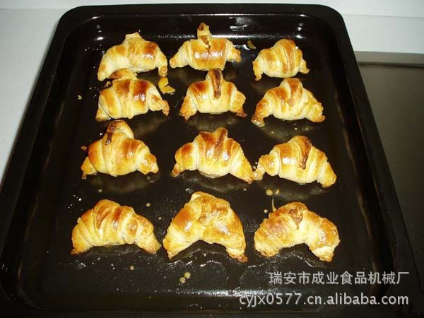 廠家直銷商用恒溫燃?xì)夂姹嚎鞠錈炁_面包烤爐單層兩盤批發(fā)代理