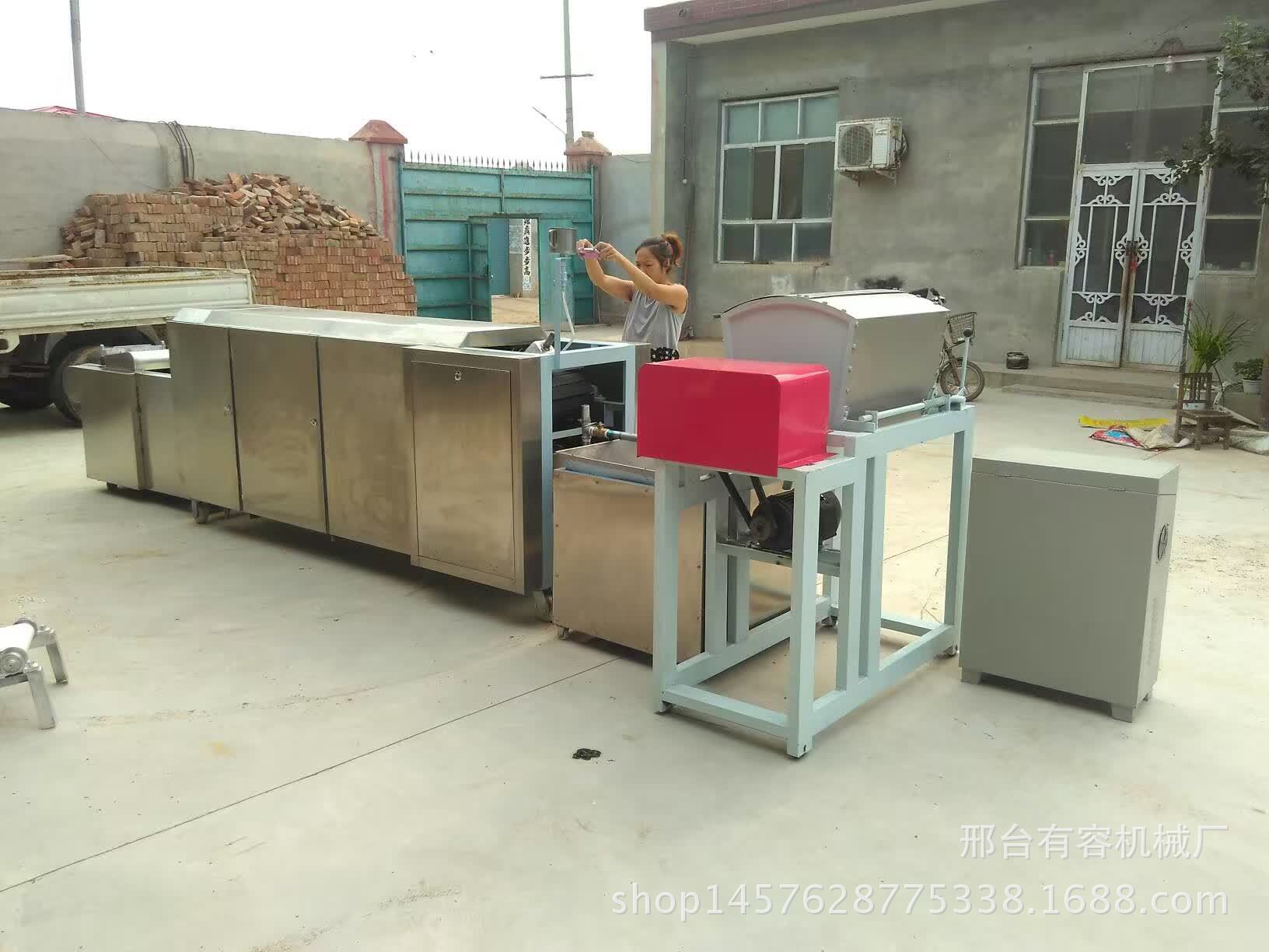 Yr-780型自動(dòng)上料流水線烙餅機(jī) 自動(dòng)控溫烙餅機(jī) 商用流水線烙餅機(jī)