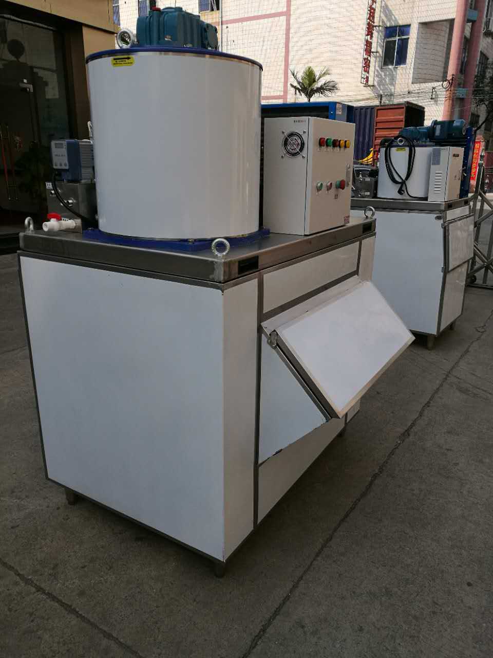 500公斤制冰機(jī)小型超市片冰機(jī)商用鱗片制冰機(jī)佛山廠家批發(fā)