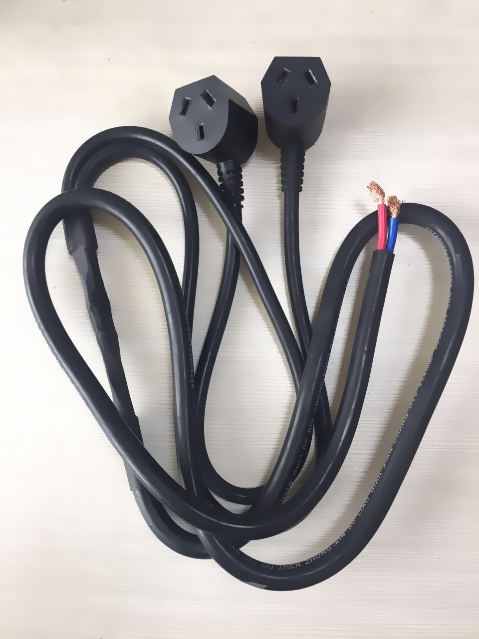 廣江G4*3kw四眼煲仔爐安全臺(tái)式商用電磁爐分鍋爐大功率四頭煲仔爐