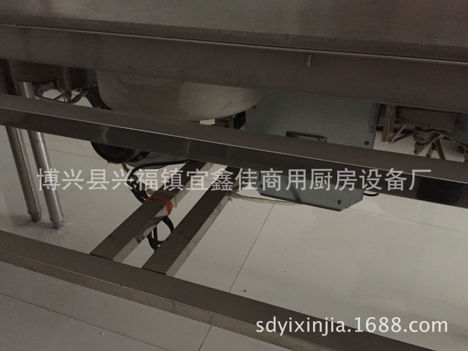 供應不銹鋼快速炒灶/快餐炒菜爐/節能燃氣炒灶/單頭雙頭燃氣炒灶