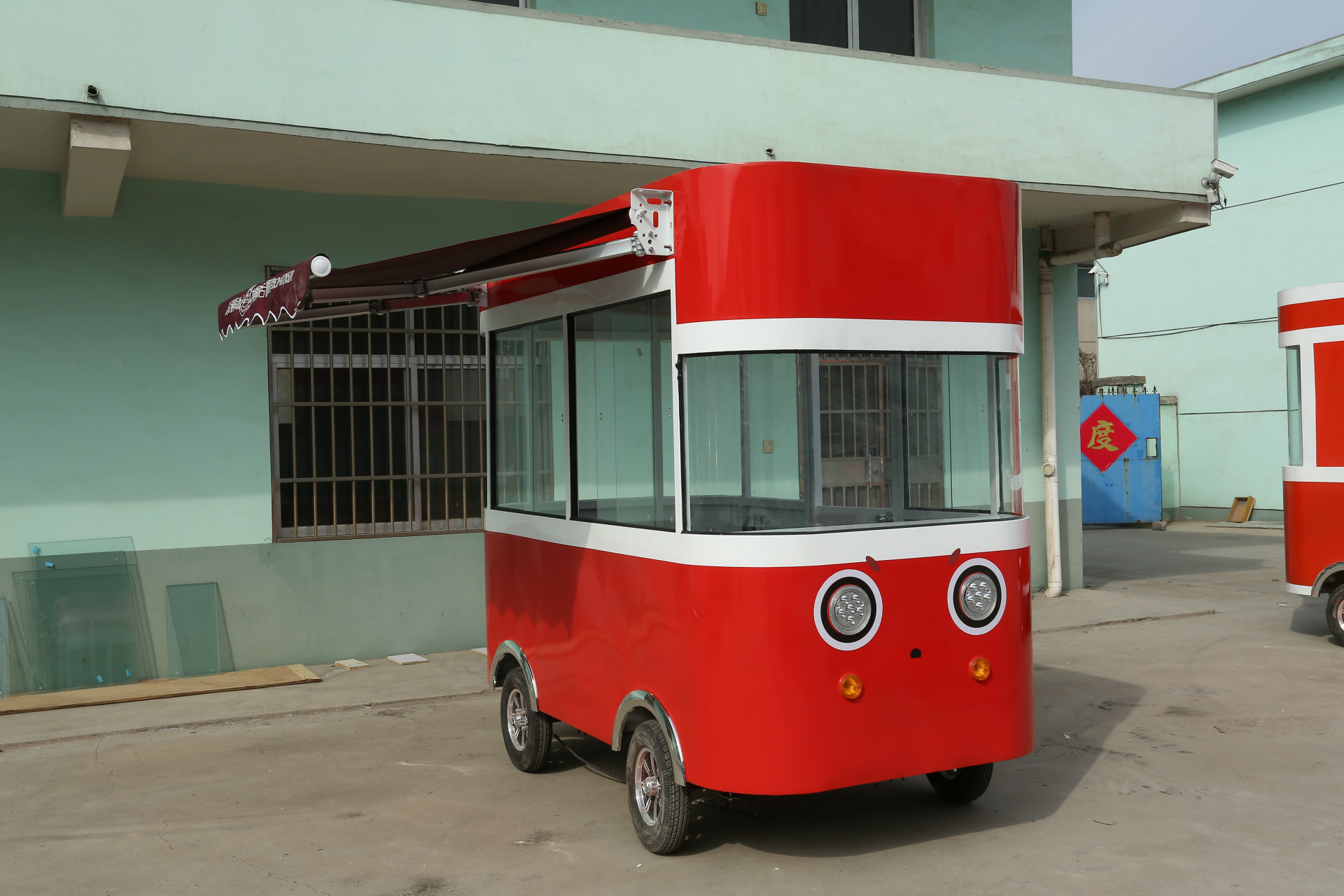 廠(chǎng)家直銷(xiāo)特價(jià)電動(dòng)四輪餐車(chē) 電動(dòng)小吃車(chē) 美食小吃早餐車(chē)