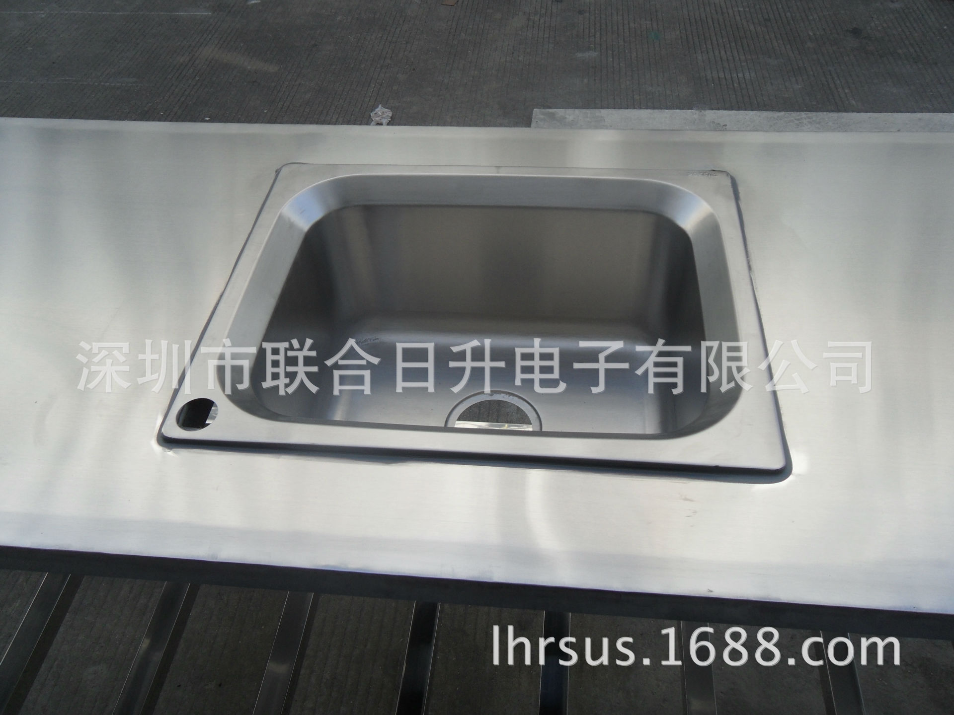 供應非標定制不銹鋼單星水槽工作臺廚房衛生臺操作臺清洗臺洗手池