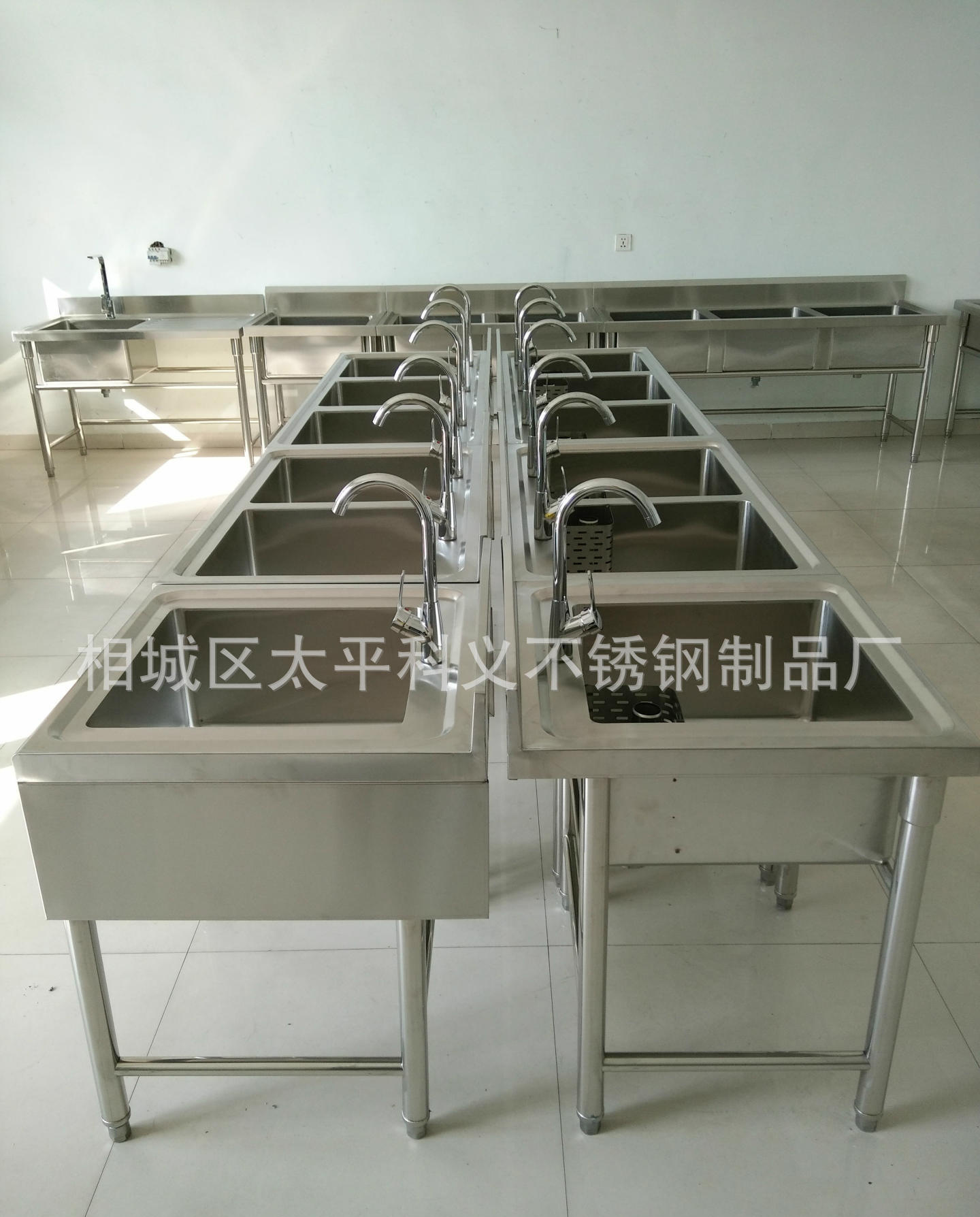 廠家直銷(xiāo)不銹鋼單星水池 優(yōu)質(zhì) 高品質(zhì)不銹鋼單星水池來(lái)電定制