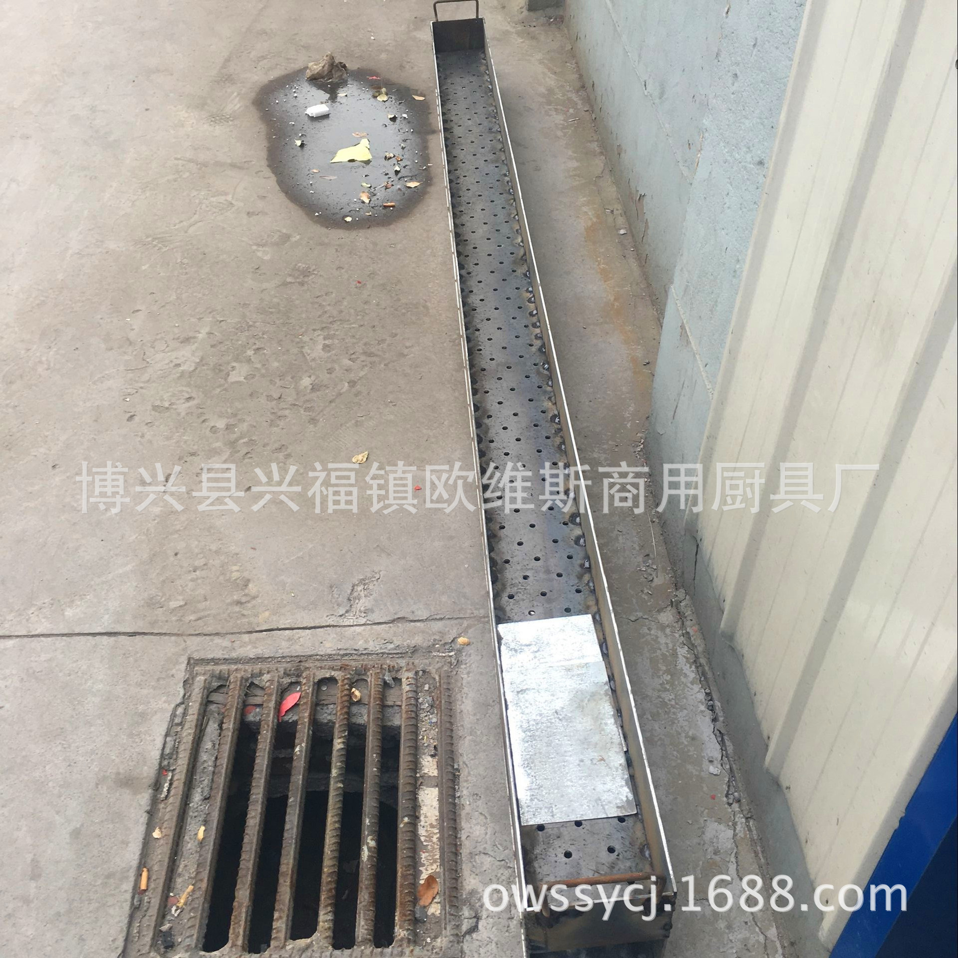 威海商用無(wú)煙環(huán)保燒烤凈化車 油煙凈化器 木炭燒烤車不銹鋼燒烤爐