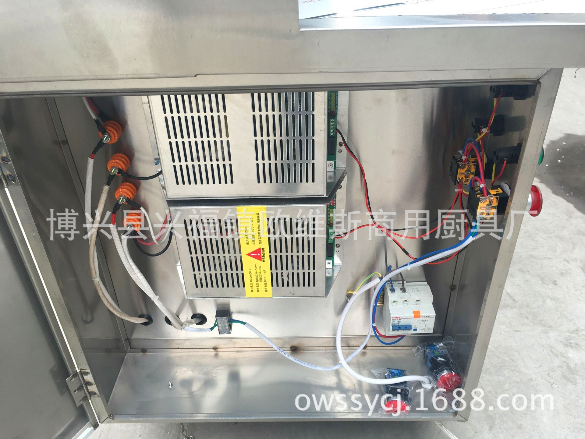 威海商用無(wú)煙環(huán)保燒烤凈化車 油煙凈化器 木炭燒烤車不銹鋼燒烤爐