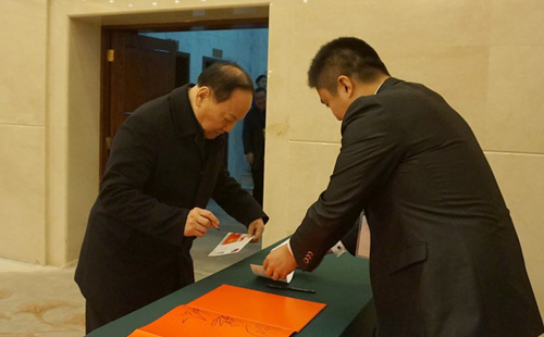 紀(jì)念紅軍長(zhǎng)征80周年暨中國(guó)人民抗戰(zhàn)勝利70周年書畫全國(guó)巡展首展