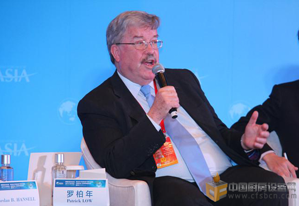WTO 前首席經(jīng)濟(jì)學(xué)家、馮氏全球研究所副所長(zhǎng)羅柏年現(xiàn)場(chǎng)發(fā)言