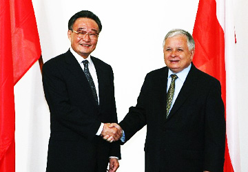 2007年吳邦國訪波會見波眾議長多恩、總統(tǒng)萊·卡欽斯基