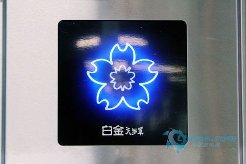 櫻花白金天羅罩油煙機(jī)SCR-3993S閃亮登場(chǎng)